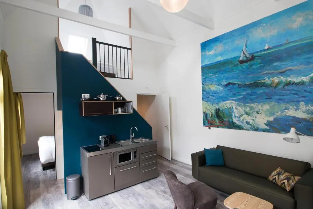 2 Bedrooms Apartment