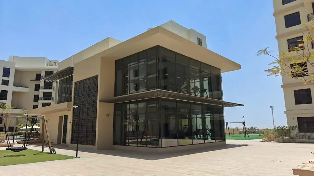 Stunning 1 BR With Pool View in Rawda Apartments