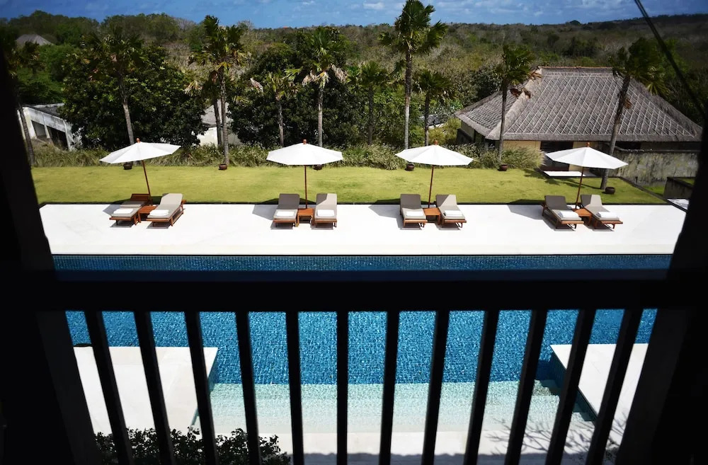 Revivo Wellness Resorts
