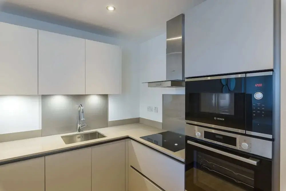 Luxury Modern Apartment With Exceptional Views! Hosted by Sweetstay - фото 23