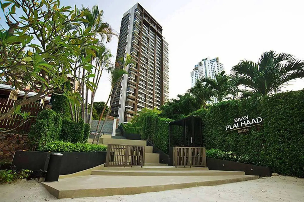 Baan Plai Haad by Favstay