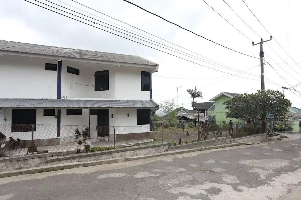 Villa Agape Near Puncak By ARBA