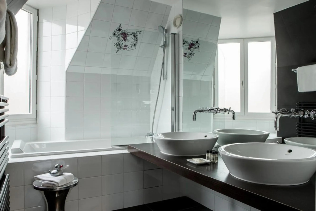 Le General Hotel 11
