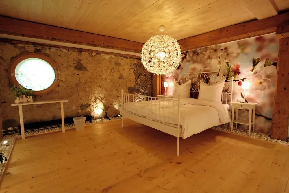 Comfort room