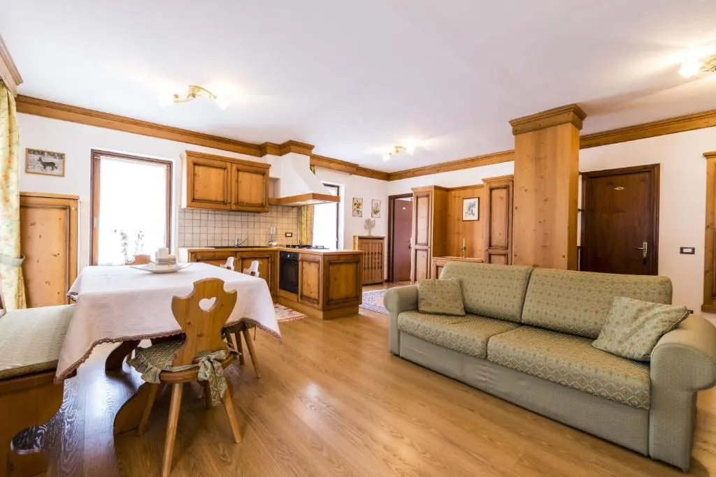 2 Bedrooms Apartment