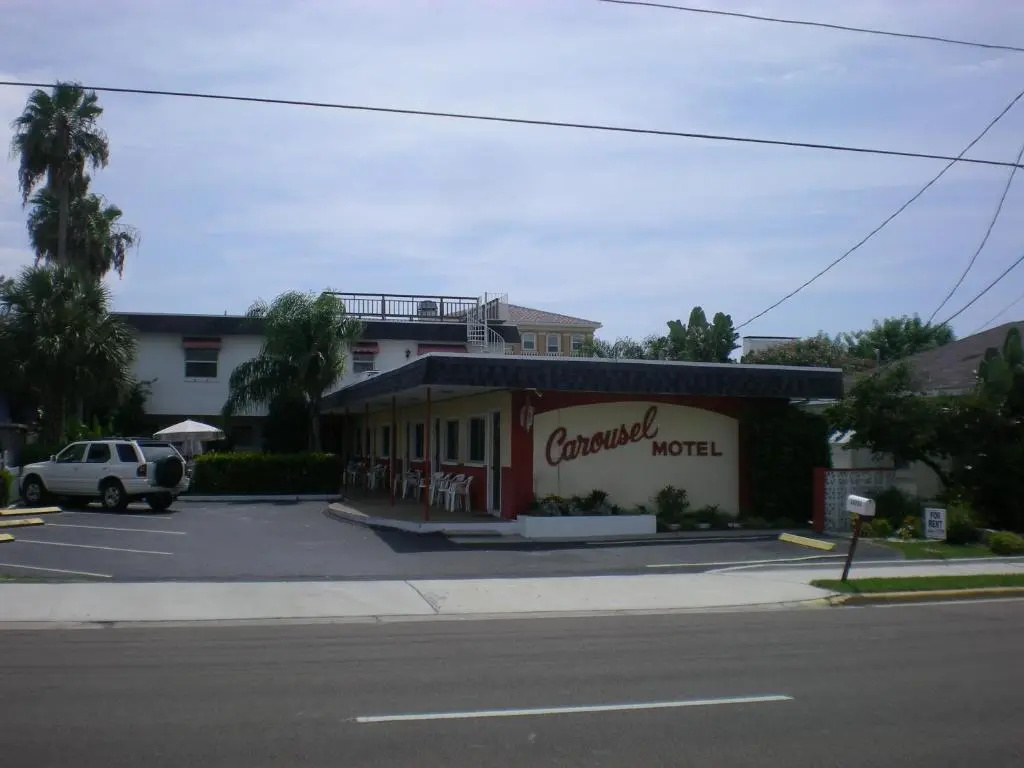 Carousel Suites