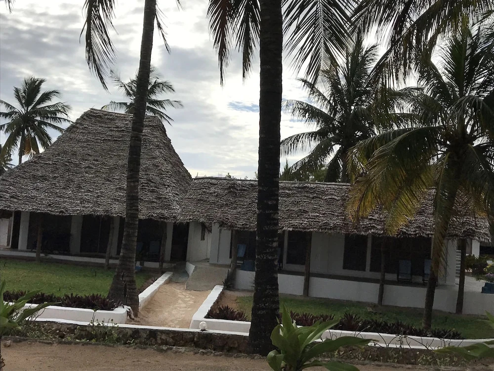 Mbv Hotel & Annex