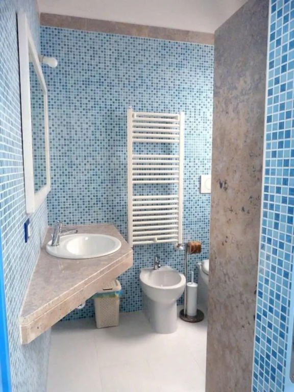 2 Bedrooms Standard Quadruple Basement room