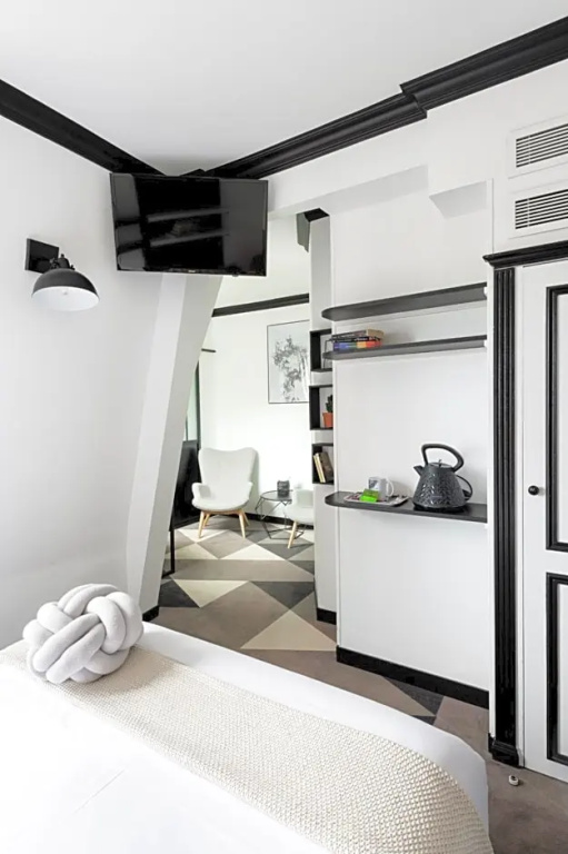 Madrigal hotel 130