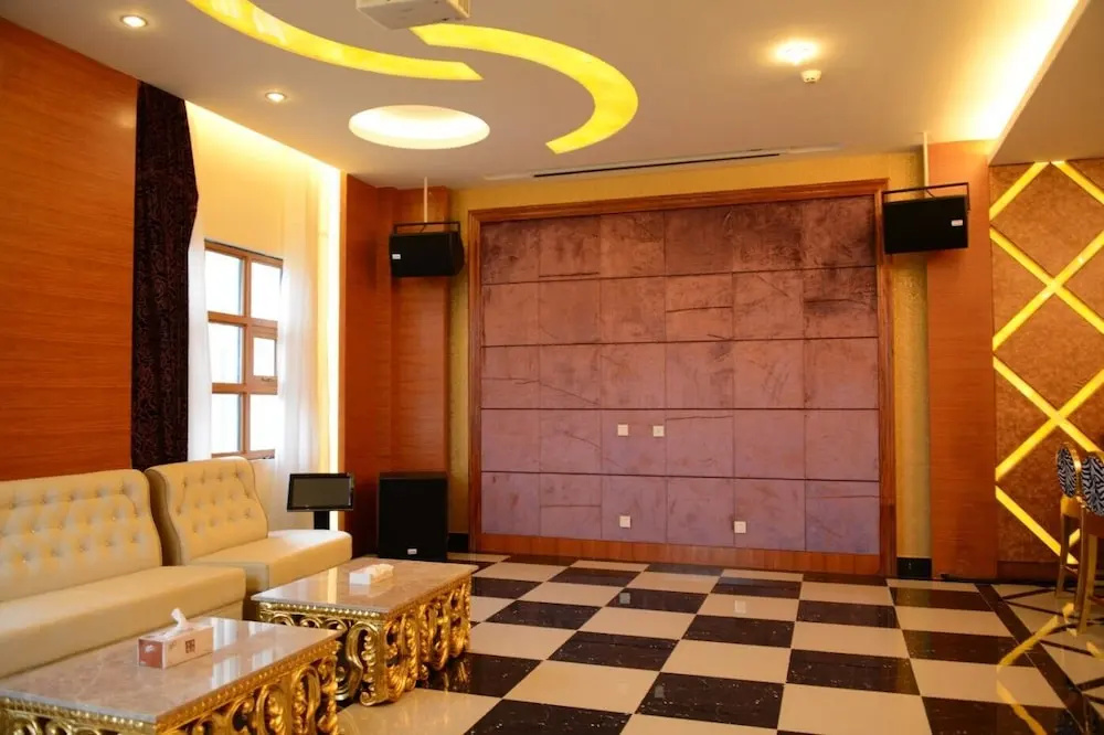 Golden Peacock Resort Hotel - Général