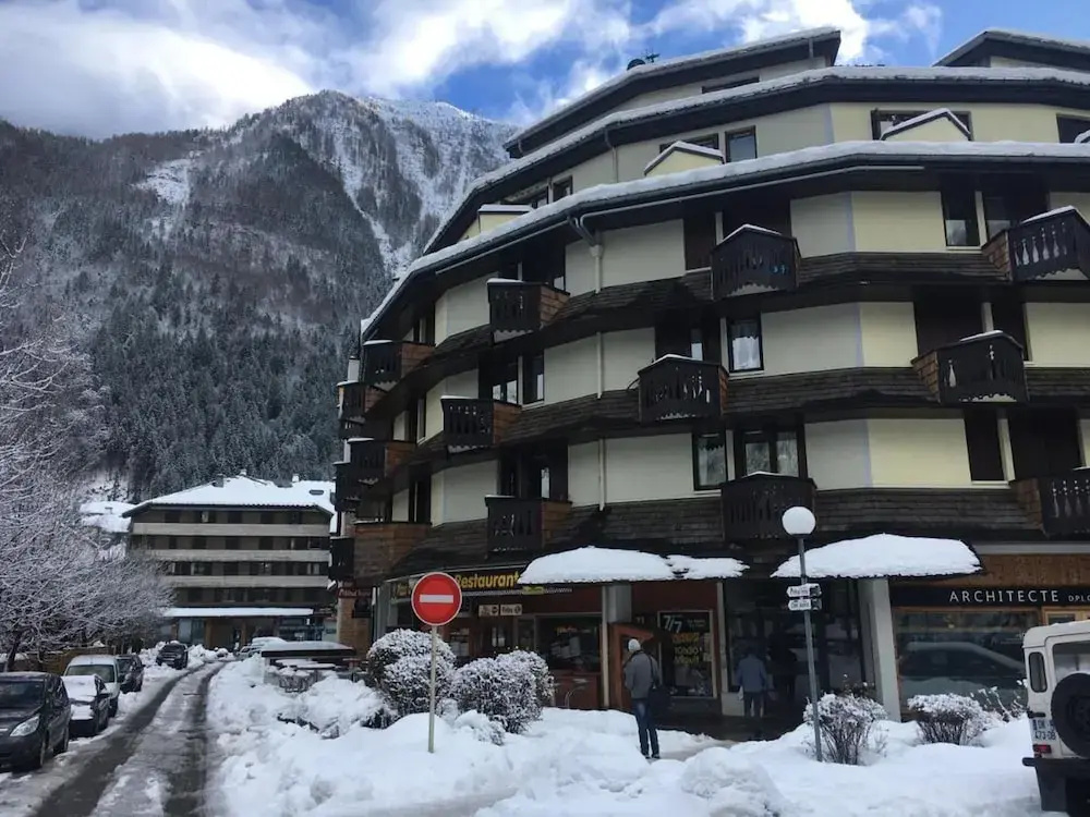 Voir la photo 1 — Art Studio Balcony and Breathtaking View of Chamonix
