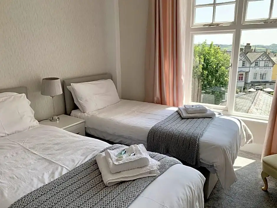Standard Double room (twin beds)