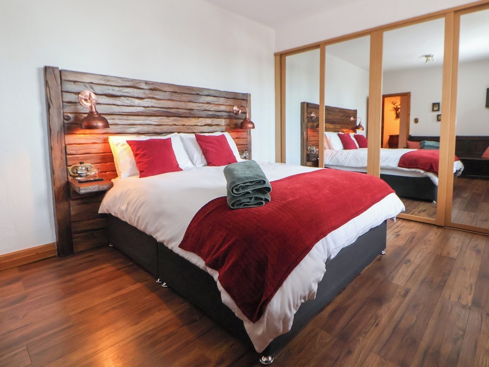 Monastery Hall — 5