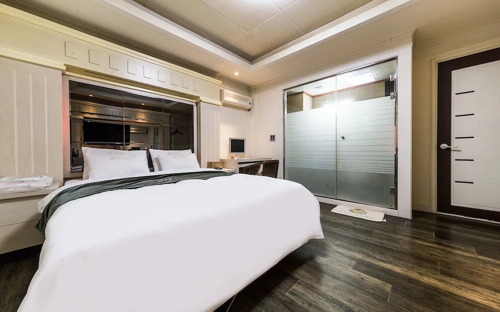 Hotel photo 42