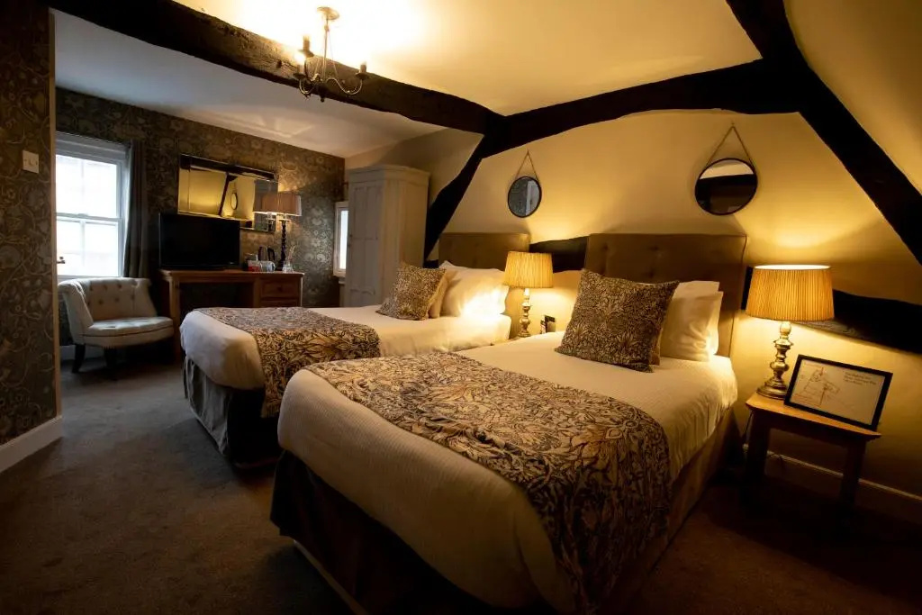 The Highway Inn - Chambres