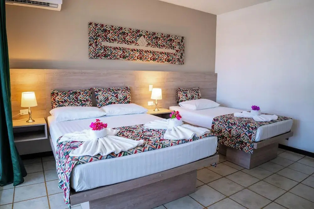 Standard Triple room with view