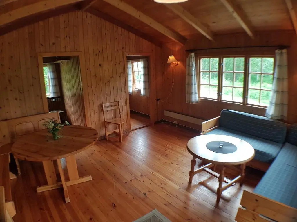 2 Bedrooms Cottage