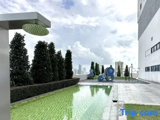 Sky 88 | Comfy Balcony | JB Town Near CIQ | 3B2B
