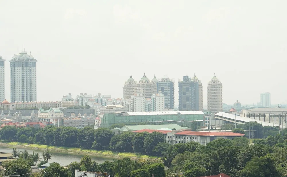 Fully Furnished With Comfortable Design Studio Sunter Park View Apartment