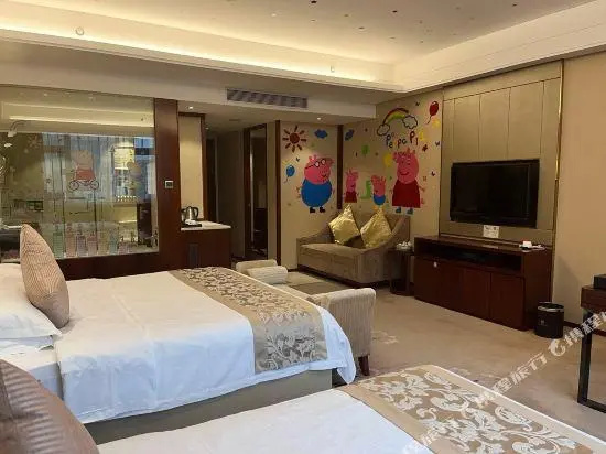 Deluxe Family room