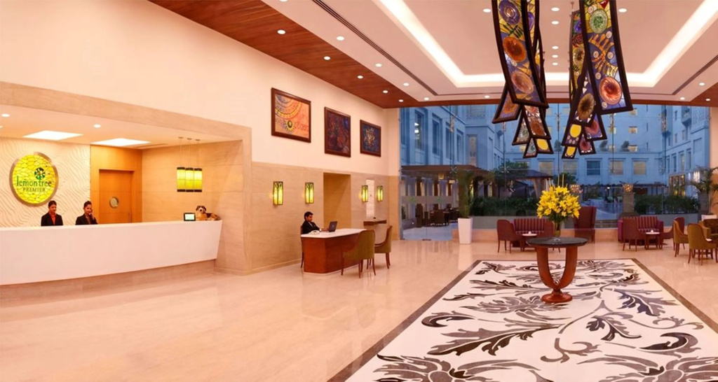 Lobby & Reception