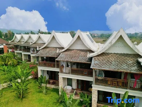 LARNG YAY Riverview Resort Hotel