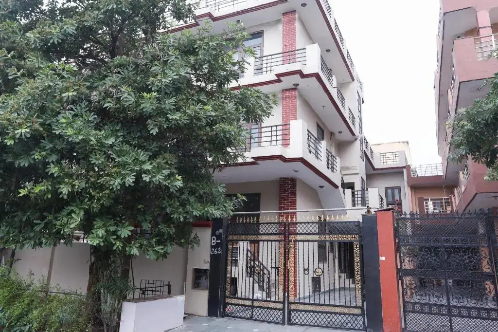 Paradise Pearl Hotel by OYO Rooms