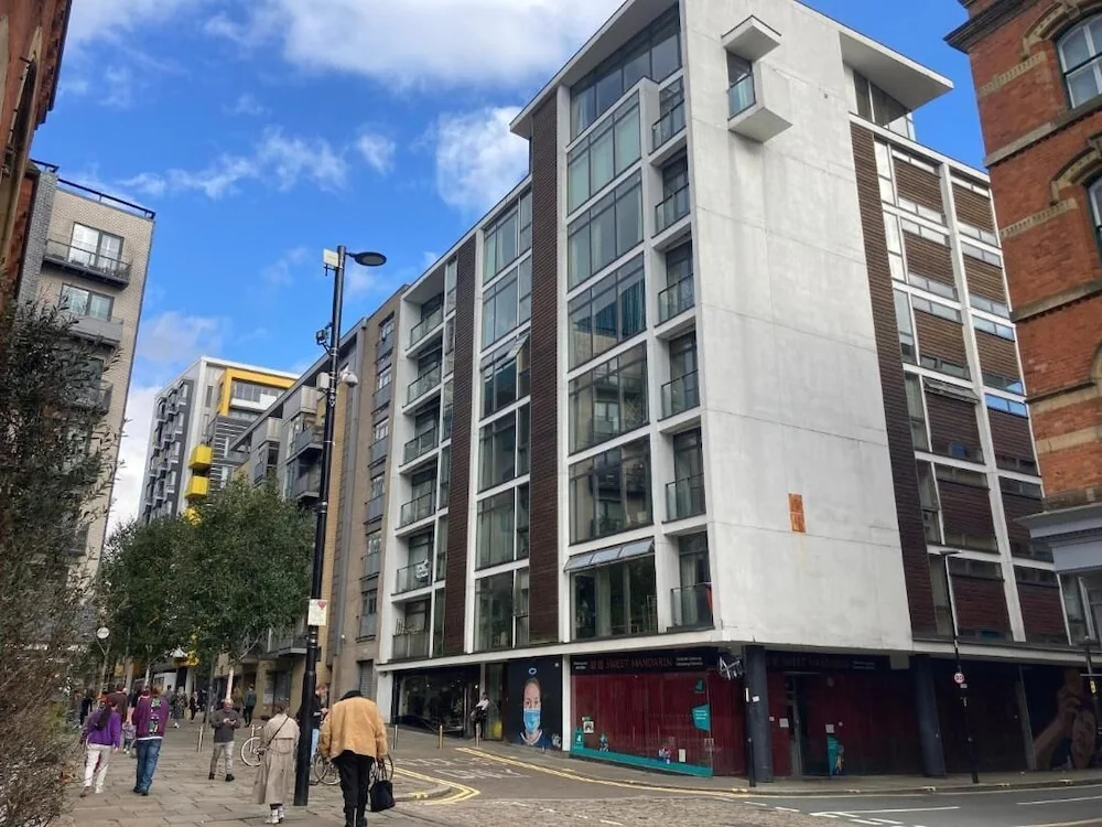 Zenith City Centre Apartment - Stay Longer and Save