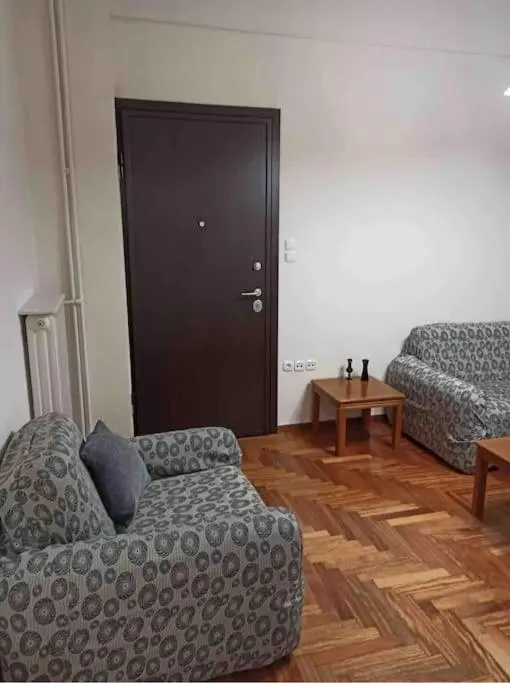 PROJECT 86 IKE marias apartment