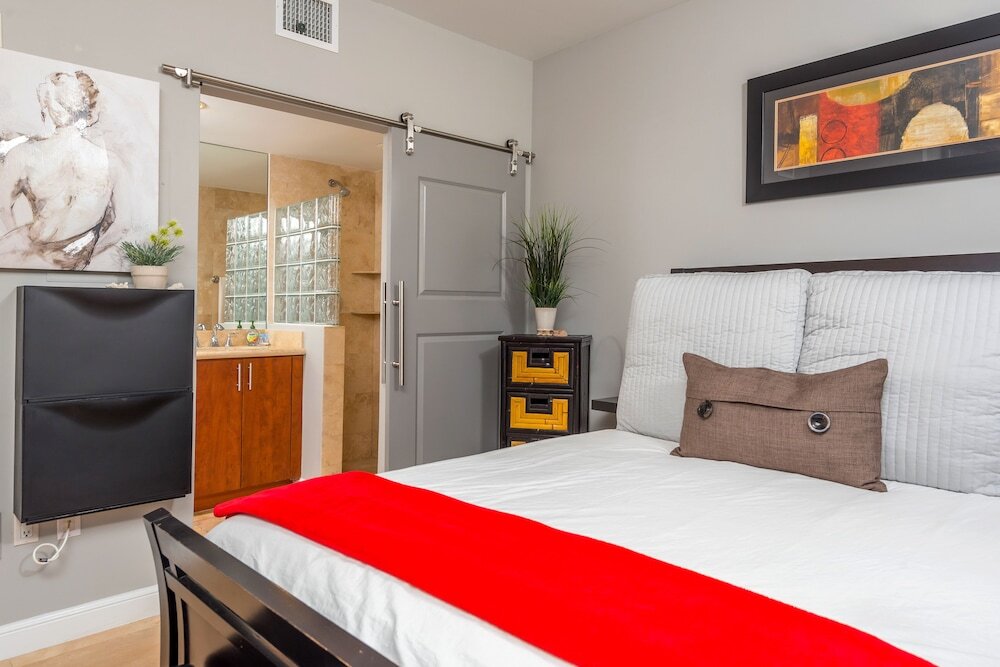 gallery_image_hidden_9