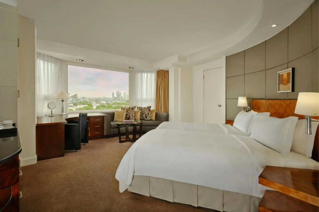 Отель The Park Tower Knightsbridge, A Luxury Collection Hotel в Лондоне