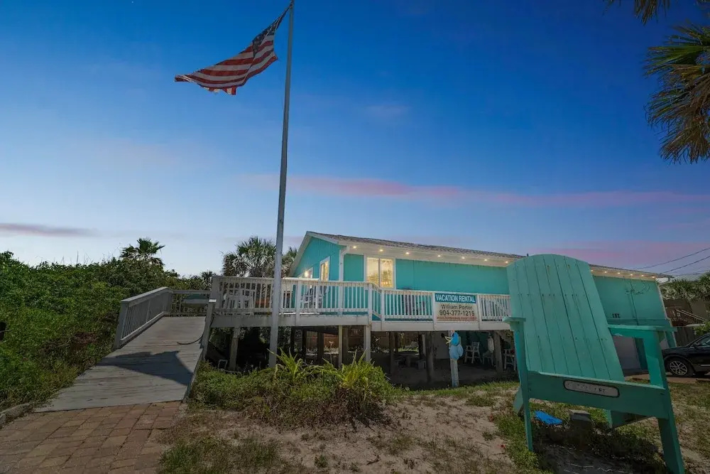 Charming Coastal Retreat Steps From Beach 3 Bedroom Home