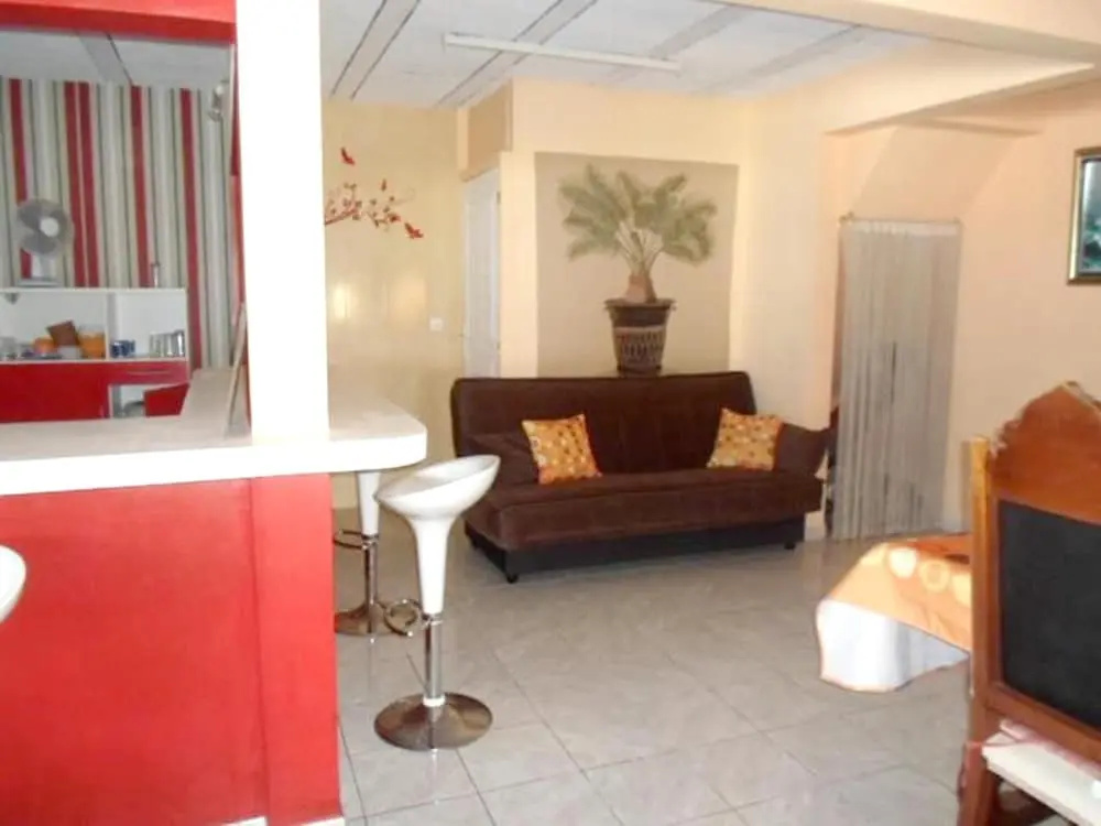 House With 2 Bedrooms in Petite Ile, With Wonderful sea View, Enclosed - фото 4