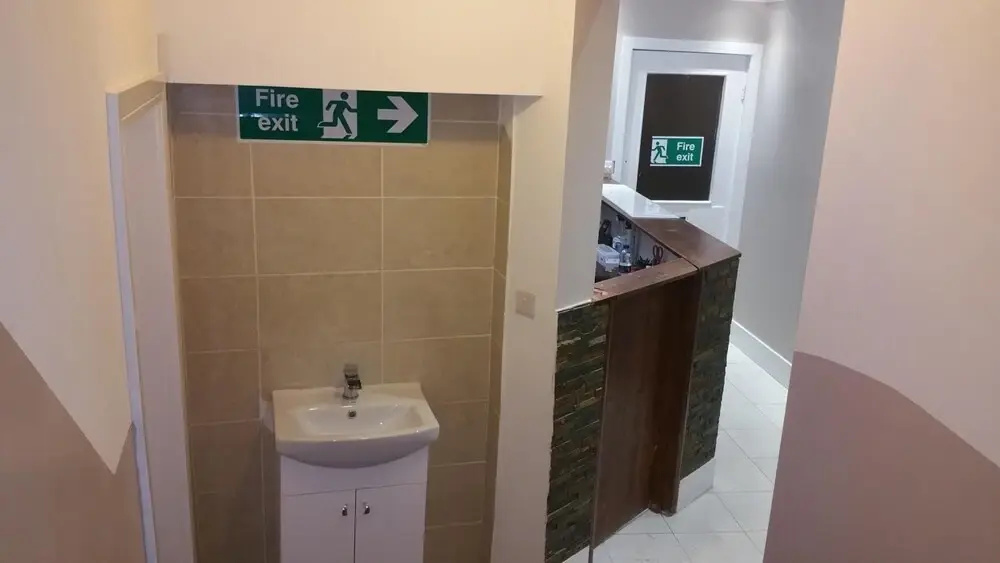 Lobby & Reception