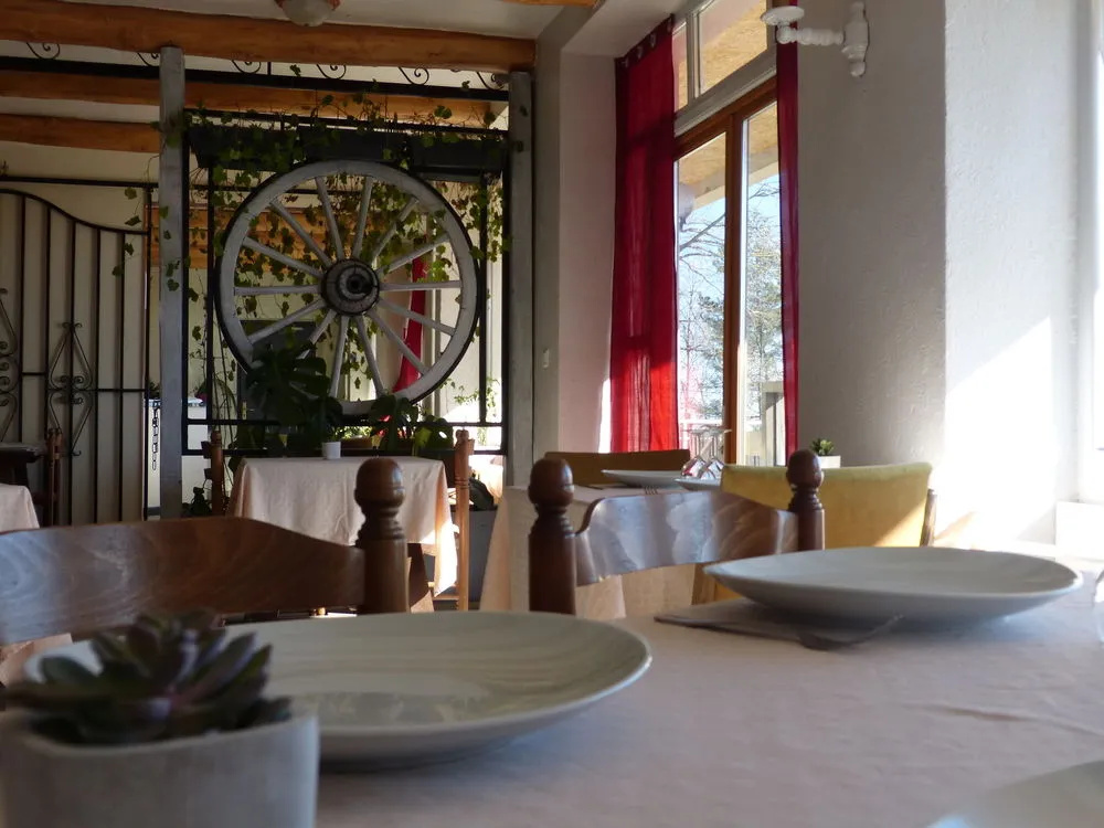 Hotel photo 1