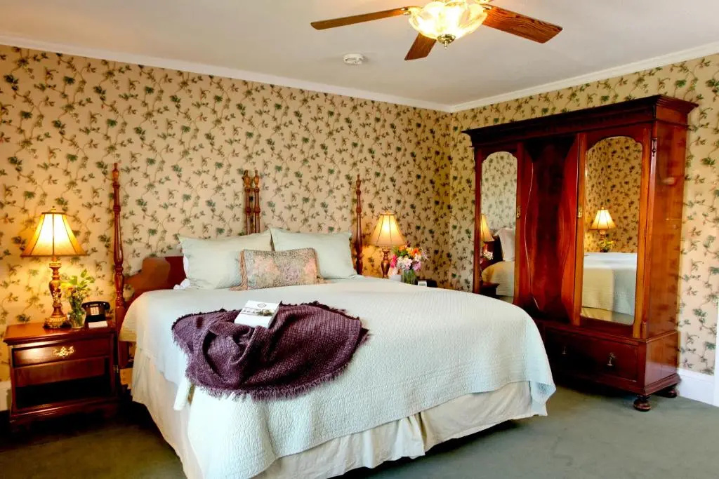 The Manor On Golden Pond - Chambres