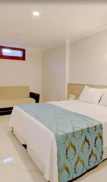 Economy room