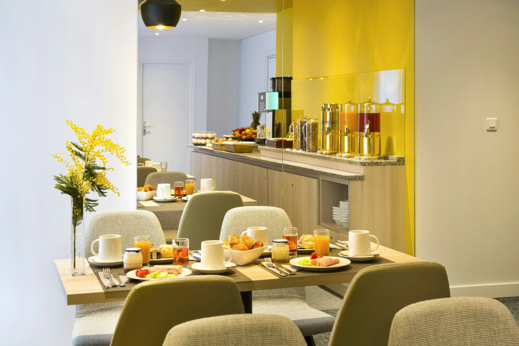 Hotel photo 12
