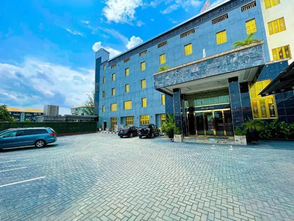Julicis Hotels and Suites