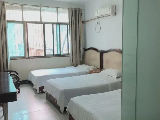Hunchun Transportation Hotel in Huanggang