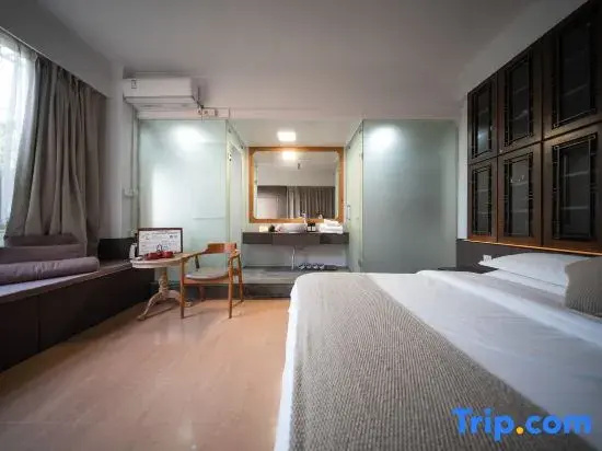 Standard Double room with view (full double bed)