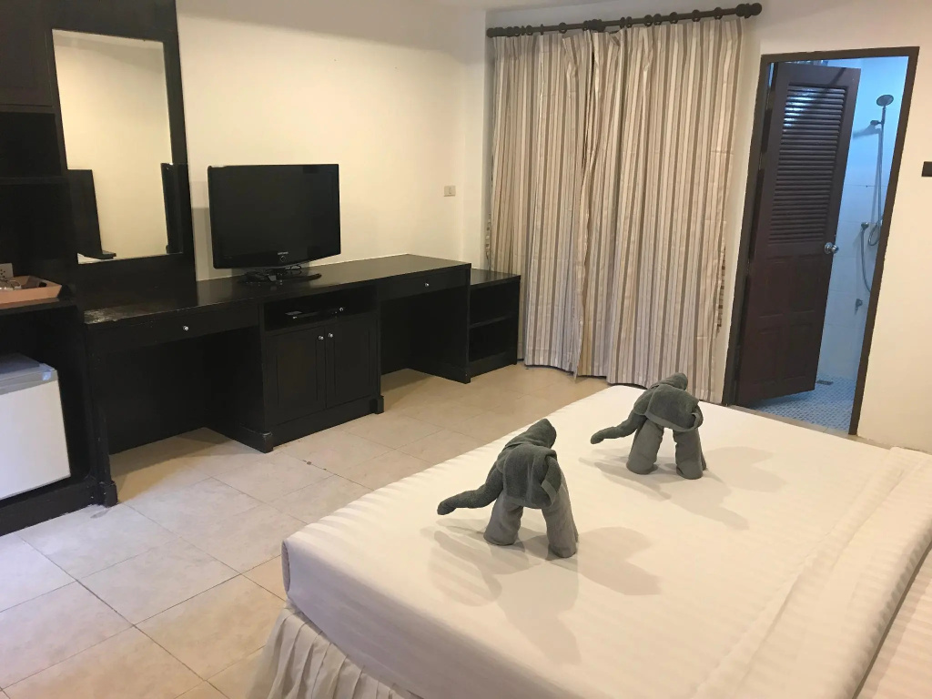 Superior Double room (full double bed)
