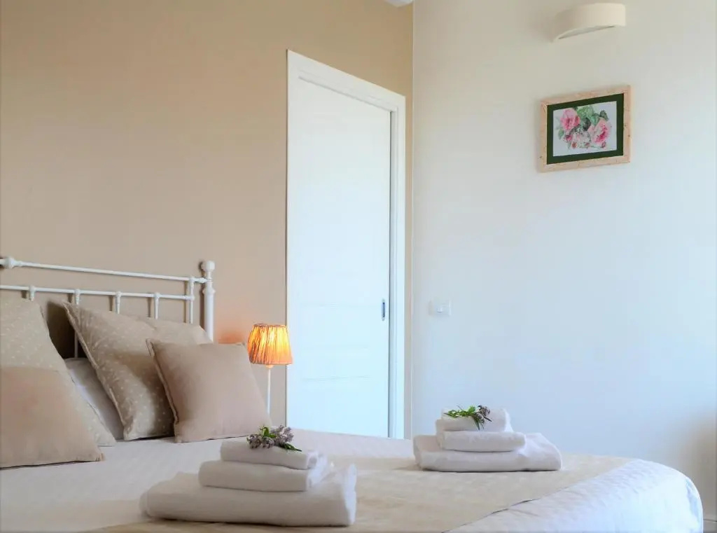 2 Bedrooms Cottage