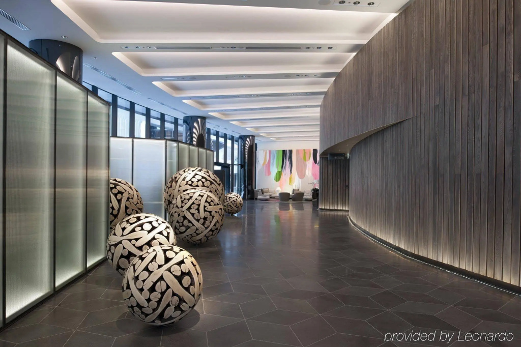 Lobby & Reception