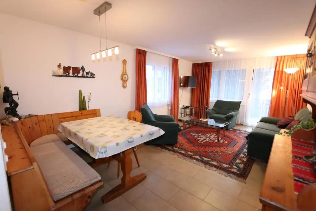 Apartment with garden view