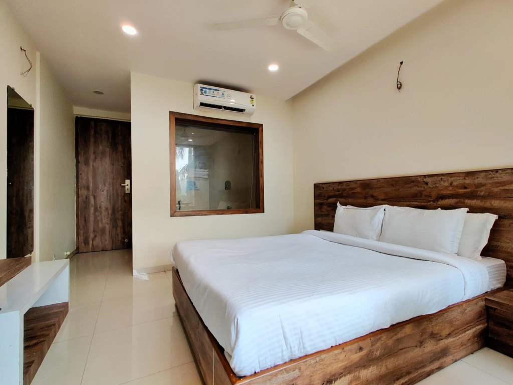 Pushp Vatika Resort & Lawns — 2