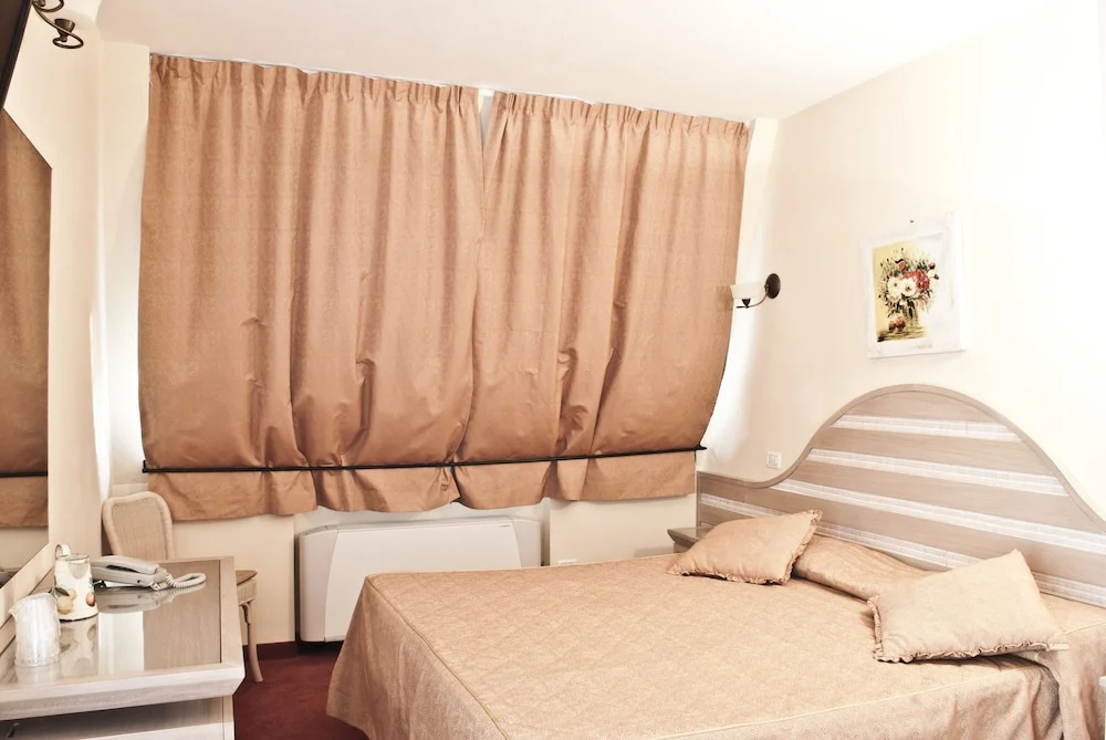 Hotel Nedy - Chambres