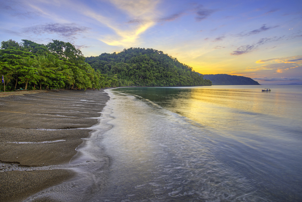 Beach & Waterfront