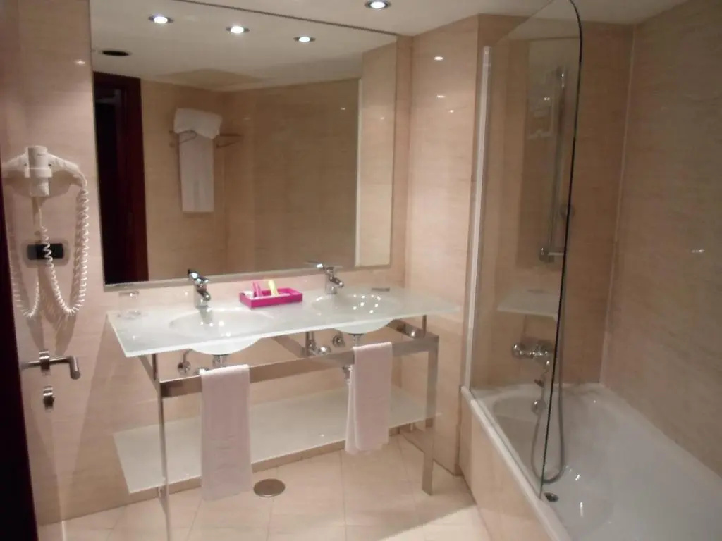 Hotel Zenit Lleida - Chambres