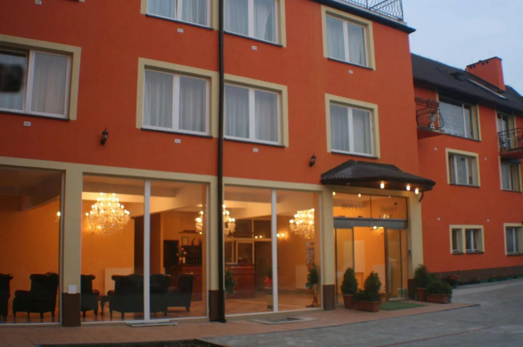Hotel Daisy Budget